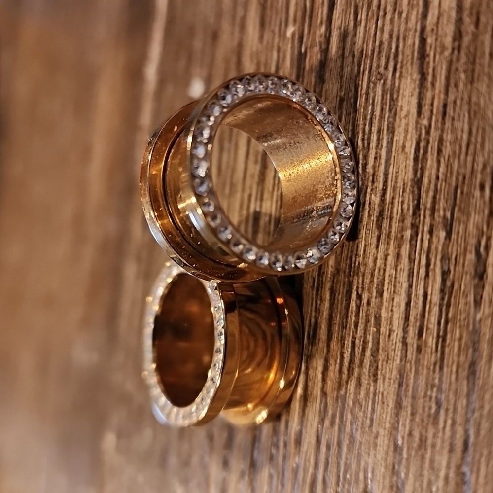 Gold, Jeweled Hollow 5/8" Plugs